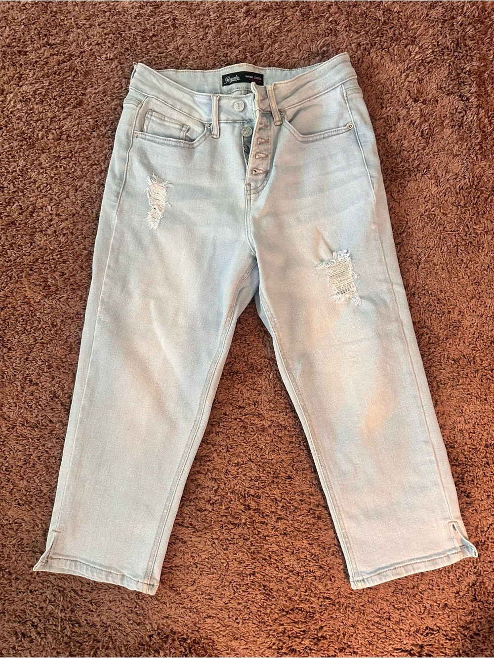 Royalty For Me Light Wash Distressed Capris